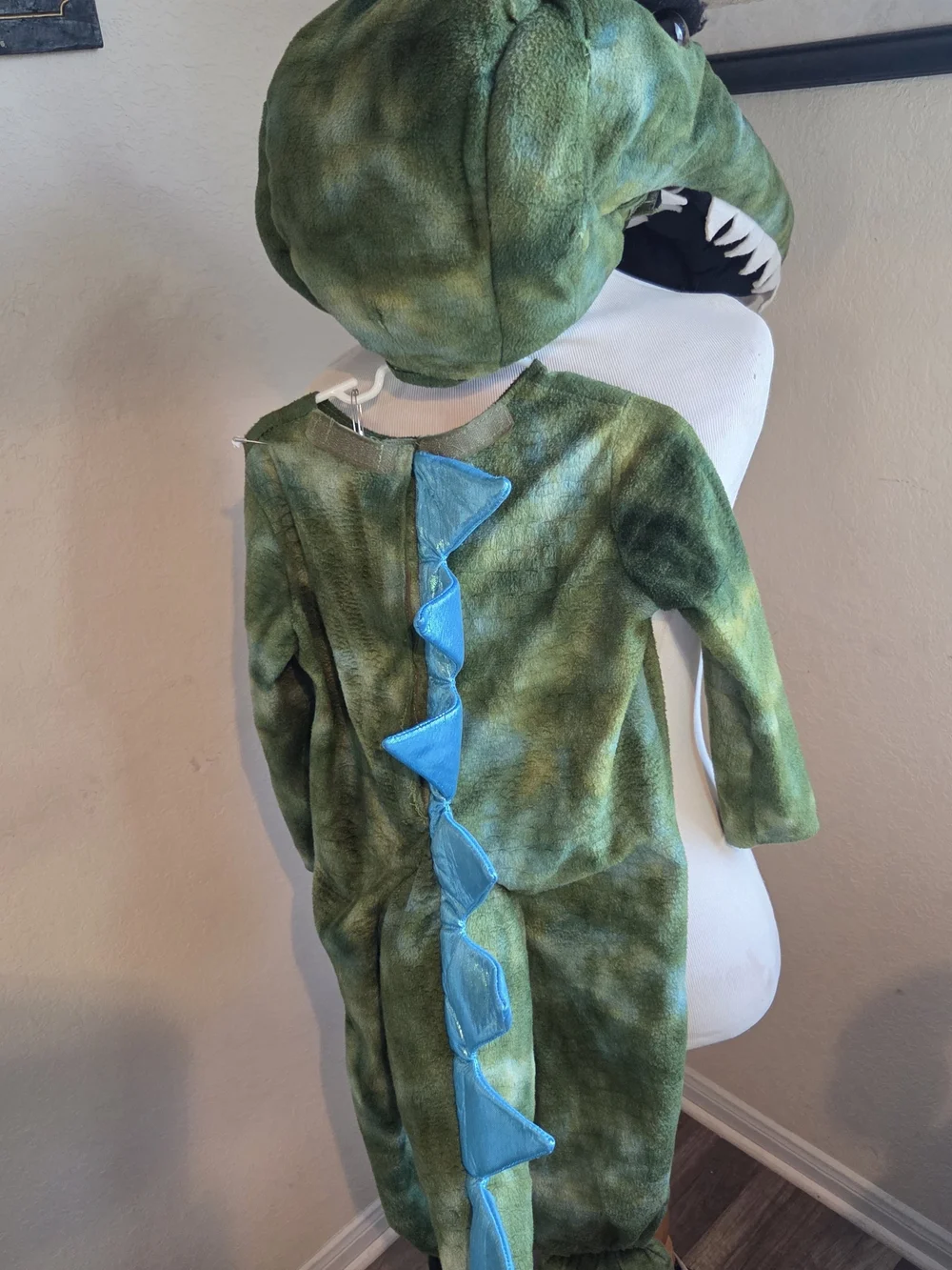 N/A soft green